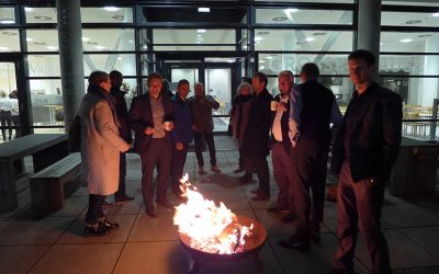Netzwerken mit Feuerschale