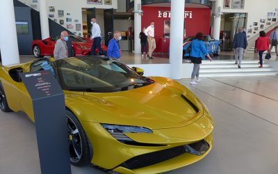 Mythos Ferrari: Scuderia-Erlebniswelt bei Moll zu Gast