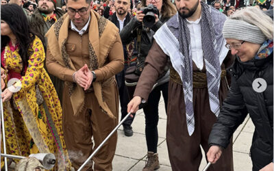 4500 feiern Newroz-Fest auf der Plaza