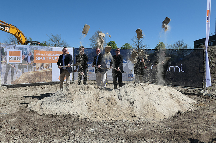 Spatenstich für „néomi“